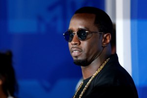 Πάγωσε το δικαστήριο στη δίκη του Sean "Diddy" Combs: Ολο το αμοντάριστο βίντεο με την κακοποίηση της Κάσι Βεντούρα - εικόνα 6
