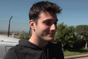 Συγγνώμη ζητά η εμμονική θαυμάστρια του Γιάννη Πλούταρχου - "Παρασύρθηκα, δεν ήθελα να κάνω κάτι κακό" - εικόνα 2