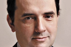 Η τρίτη πιο πλούσια οικογένεια της Ολλανδίας απέκτησε το 12,5% του Μπόμπολα στην Ελλάκτωρ