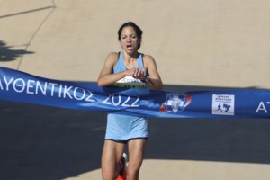 Ο Νίκος Ανδρουλάκης μαζί με τον γιο του στον Μαραθώνιο - Έτρεξε με συμμαθητές του ο 10χρονος Μαρίνος [εικόνες]