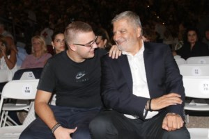 Ο Γιώργος Πατούλης ετοιμάζεται να παντρευτεί με θρησκευτικό γάμο - "Η Μαρίνα Σταυράκη είναι έξαλλη μαζί του" [βίντεο]