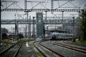 Πάτρα: Χάος με τις μπάρες διάβασης - Τα τρένα απεργούν αλλά αυτές κατέβηκαν [Βίντεο]