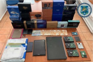 Κύκλωμα πειρατείας συνδρομητικής τηλεόρασης: Στην φυλακή ο αρχηγός και ο υπαρχηγός - Ελεύθεροι 8 κατηγορούμενοι - εικόνα 2