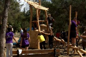 Άγνωστοι αφαίρεσαν βίδες ασφαλείας από κούνια σε παιδική χαρά στην Καλαμαριά