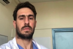 Τέμπη: "Κοπέλα κρατούσε το κομμένο της πόδι, νεκροί και αίματα παντού" - Η Μιχαέλα περιγράφει την κόλαση που αντίκρισε