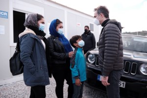 ΣΥΡΙΖΑ: Να διερευνηθούν οι καταγγελίες για μαζικές επιθέσεις σε σελίδες του Facebook