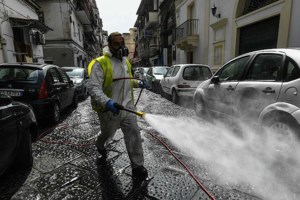 Βρετανία: 27.510 νεκροί από τον νέο κορονοϊό, 739 άνθρωποι το τελευταίο 24ωρο