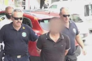 Κόρινθος: "Τα έχω χαμένα - Μου απαγορεύουν να πάω στην κηδεία του παιδιού μου" - Οι δηλώσεις του πατέρα της Αμέλιας [Βίντεο]