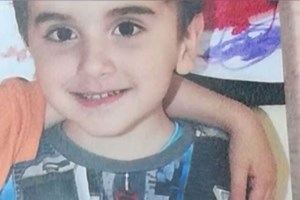 Θεσσαλονίκη: 137 παιδιά επαιτούν στους δρόμους - Τους δίνουν μέχρι και ναρκωτικά για να τα κρατούν πειθήνια