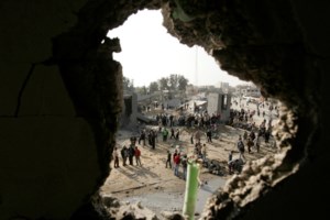 Το Ισραήλ επιτίθεται στη Γάζα από στεριά και αέρα - "Η γη μας θα καταπιεί τα κομμάτια τους" απαντά η Χαμάς - εικόνα 8