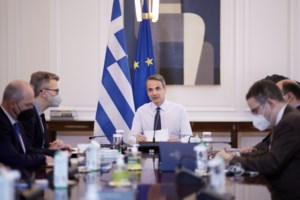 Γερμανικός Τύπος: Γιατί οι Έλληνες εφοπλιστές θα γίνουν "υπερπλούσιοι" από την κρίση στην Ουκρανία