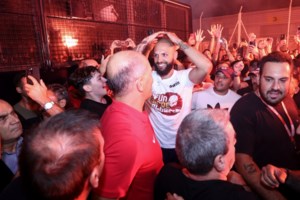 Εβαν Φουρνιέ: "Αγαπημένη μου ομάδα ο Ολυμπιακός" - Τι έγινε στην επίσημη παρουσίαση του Γάλλου σταρ [βίντεο]