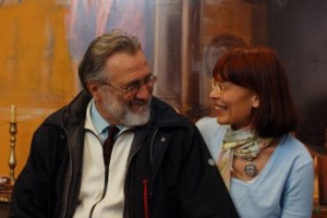 Γιάννης Σμαραγδής: Συντετριμμένος στην κηδεία της συζύγου του, Ελένης - "Ήταν άγγελος με φτερά" [εικόνες] - εικόνα 6