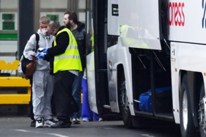 Σοκ στη Βρετανία: 684 νεκροί σε μια μέρα - "Μείνετε σπίτι" λέει ο καταπονημένος Τζόνσον στους πολίτες