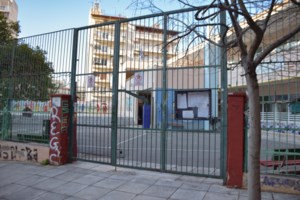 Ανοίγουν 4 Μαΐου μικρά μαγαζιά και υπηρεσίες - Γρίφος και διαφωνίες για το άνοιγμα των σχολείων - εικόνα 3