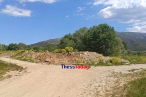 Τέμπη: "Ντροπή, σιχάματα" - Η οργισμένη αντίδραση του Νίκου Πλακιά για τα υπολείμματα οστών στο οικόπεδο με τα μπάζα - εικόνα 4