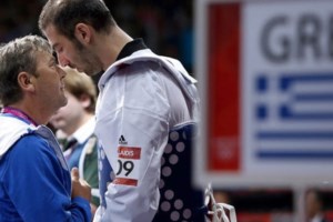 Αλέξανδρος Νικολαΐδης: Συγκινεί η Δώρα Τζαμπάζη για τον προπονητή του - "Λες και το έκανε επίτηδες, για να πάει να τον συναντήσει..."