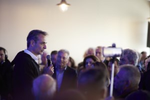 Μητσοτάκης: "Δεν υπάρχει περίπτωση να δεχθώ ψήφο εμπιστοσύνης από βουλευτές εκτός ΝΔ" - εικόνα 6