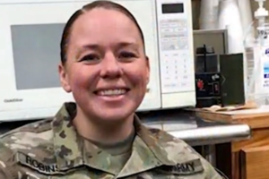 Σάλος στη Γαλλία: Διάσημος πολιτικός αναλυτής βίαζε τον 14χρονο γιο του γνωστού πρώην υπουργού Κουσνέρ [Εικόνες]