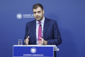 Αποστάσεις Καιρίδη από τις δηλώσεις Μαρινάκη ότι η κυβέρνηση διαφωνεί με το ένταλμα σύλληψης Νετανιάχου