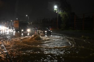 Κακοκαιρία Byron: Συναγερμός στη Λακωνία - Εγκλωβίστηκαν άνθρωποι, πλημμύρισαν χείμαροι, έκλεισαν δρόμοι