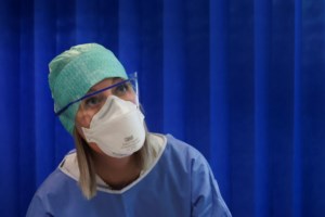 Μετάλλαξη Μποτσουάνα: Τα τέσσερα έκτακτα μέτρα για να "οχυρωθεί" η Ελλάδα - Τι ισχύει για τους ταξιδιώτες από τη Ν.Αφρική - εικόνα 3