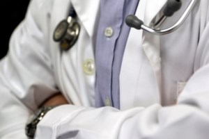 Ψευτογιατρός: Τα εξοργιστικά ψέματα με το διάσημο "πελατολόγιο" - Από τον Τζόκοβιτς μέχρι τον... Κωνσταντίνο Μητσοτάκη - εικόνα 5