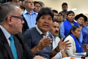 Τραγωδία στη Βολιβία: Περισσότεροι από 30 νεκροί σε τροχαίο με λεωφορείο- Έπεσε σε γκρεμό