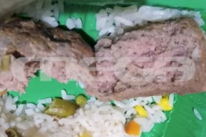 Λαμία: Εταιρεία που έστειλε μαθητές στο νοσοκομείο με δηλητηρίαση θα δίνει ξανά γεύματα - Αντιδράσεις στην απόφαση του δήμου - εικόνα 2