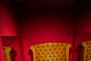 Στα χέρια της αστυνομίας κύκλωμα μαστροπείας γυναικών που δρούσε σε Αττική και Κόρινθο - Έξι συλλήψεις