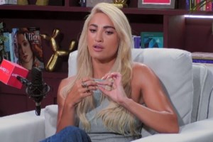 Ιωάννα Τούνη: Επίσημη εμφάνιση με τον νέο της σύντροφο - Σε βάπτιση στη Μύκονο [βίντεο] - εικόνα 5