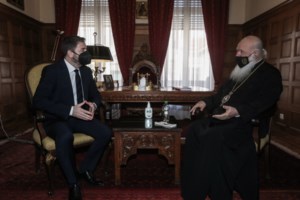 Ανδρουλάκης για Ρωσία: Αν οι κυρώσεις ήταν στο τραπέζι πριν την εισβολή, ίσως τα πράγματα να ήταν αλλιώς - εικόνα 2