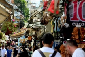 "Χαστούκι" στον Τραμπ από το Κολούμπια: 35.000 άνθρωποι θα είχαν σωθεί αν είχε πάρει μέτρα μία εβδομάδα νωρίτερα - εικόνα 2