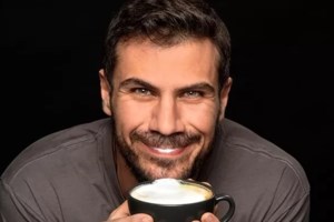 Εριέτα Κούρκουλου – Βύρωνας Βασιλειάδης: Στο καρναβάλι με τον γιο τους, με αποκριάτικες στολές [εικόνες]