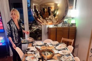 Αγγελική Δαλιάνη: Σπάνια δημόσια εμφάνιση με την κούκλα 16χρονη κόρη της, Λυδία [εικόνες] - εικόνα 2