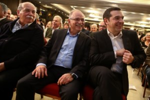 "Φωτιά" στον ΣΥΡΙΖΑ άναψε η "σφαγή" Κούλογλου με Παπαδημούλη - Μεγαλοπρεπές "άδειασμα" Τσίπρα για τα ακίνητα - εικόνα 3