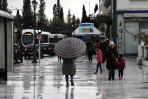 Ερχεται κοκτέιλ καταιγίδων και σκόνης: Πού θα είναι εντονότερα τα φαινόμενα - Πότε η κακοκαιρία θα χτυπήσει την Αττική