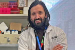 Ο Τζανάκης εξηγεί γιατί είναι λάθος ο όρος "τριδημία" για τους ιούς: "Κάκιστα το χρησιμοποιούμε"