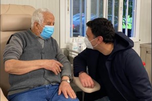 Ξανθός: Απαράδεκτο να χρησιμοποιούνται τα νοσοκομεία ως εμβολιαστικά κέντρα