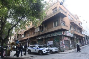 Χρυσοχοΐδης: Απαγορεύονται οι συναυλίες σε Εξάρχεια και Στρέφη - Χρησιμοποιούν την περιοχή ως ορμητήριο για επεισόδια - εικόνα 2