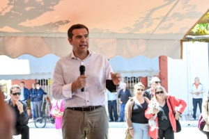 Άγριος καβγάς Οικονόμου - Αυγέρη στη Βουλή: "Είσαι για πολύ μεγάλο…" - Παραπομπή του βουλευτή ΝΔ ζητά ο ΣΥΡΙΖΑ [Βίντεο]