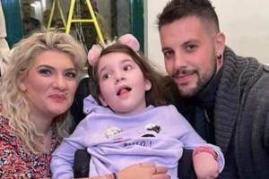 Θάνατος τριών παιδιών στην Πάτρα: Αιχμές του ζευγαριού για ιατρικά λάθη - Νέα στοιχεία από τον απινιδωτή της 9χρονης