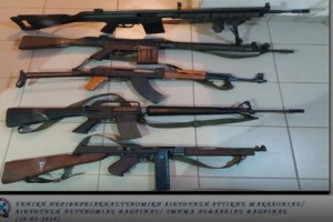 Φλώρινα: Βρέθηκαν κι άλλα όπλα στη στέγη του σπιτιού του ζευγαριού - Τι εξετάζουν οι Αρχές - εικόνα 3