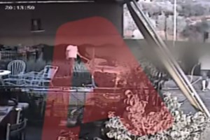 Καραμανλής: "Θα επανεξετάσουμε τον ΚΟΚ για τα δίκυκλα των διανομέων" - Στο μικροσκόπιο τα κουτιά μεταφοράς