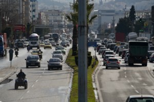 Συντάξεις, επιδόματα, αποζημιώσεις: Πώς και σε ποιους θα μοιραστούν 2,4 δισ. ευρώ μέσα στην εβδομάδα