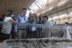 Κ. Αχ. Καραμανλής: Εντός του 2020 ολοκληρώνονται τα έργα στο λιμάνι της Σαντορίνης