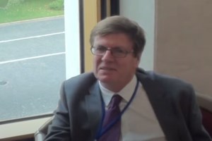 Ουκρανία: Δημοσιογράφοι του Sky News τρέχουν να σωθούν από πυρά - Δέχτηκαν επίθεση έξω από το Κίεβο [Βίντεο] - εικόνα 2