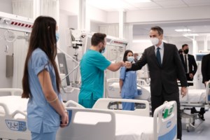 Σκέρτσος προς Κατρούγκαλο: Η εμβολιαστική εκστρατεία δεν επιτρέπει μικροπολιτική - 5η η Ελλάδα στην Ευρώπη [πίνακες] - εικόνα 3