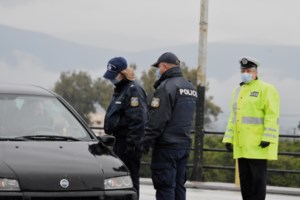 Κορονοϊός: Έχουν ελεγχθεί 25.000 επιβάτες πτήσεων προς την Ελλάδα - Εντοπίστηκαν 73 κρούσματα