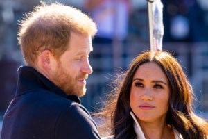 Λονδίνο: Το Μπάκιγχαμ θρηνεί τη βασίλισσά του - Μεσίστια η σημαία - Ξέσπασαν σε λυγμούς οι Βρετανοί - εικόνα 6